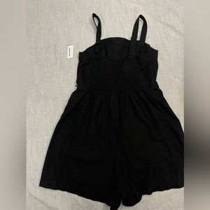 Old Navy Black shorts jumper
